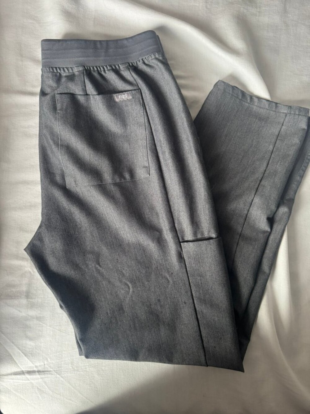FIGS Limited Slim Fit Pants - Graphite - Medium - Picture 3 of 5